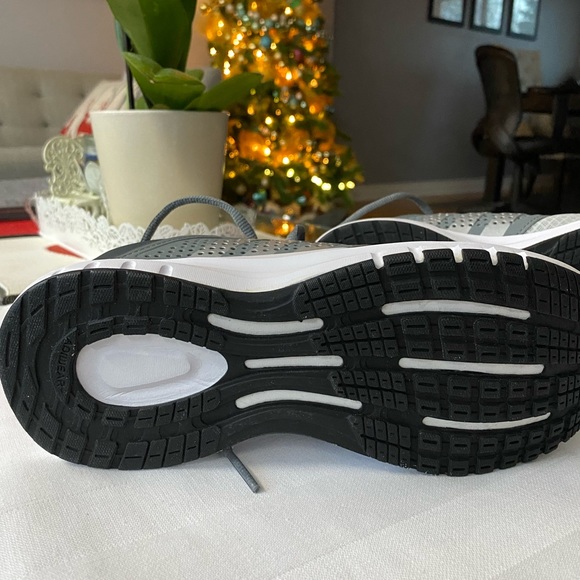 Adidas Ortholite Running Shoes for Boys - Picture 3 of 4